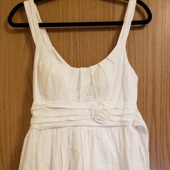 White Dress - Picture 1 of 5